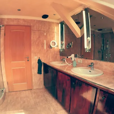 Purer Luxus In Planitz - Exklusive Fuer Bis Zu 10 Personen! アパート *